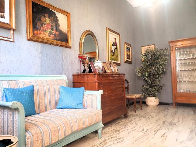 Case e ville in vendita di 259 m² in Viale Trieste, 49