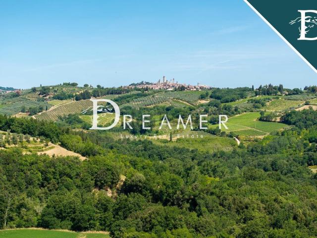 Case e ville in vendita di 2600 m² in Località San Donato