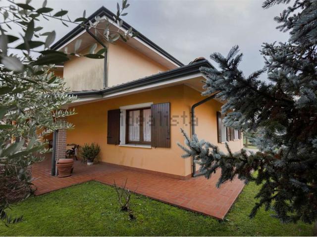 Case e ville in vendita di 260 m²