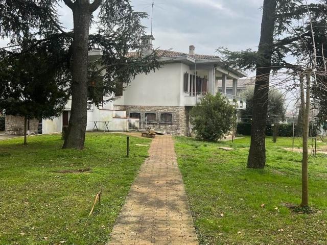 Case e ville in vendita di 260 m²