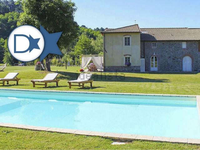 Case e ville in vendita di 260 m²