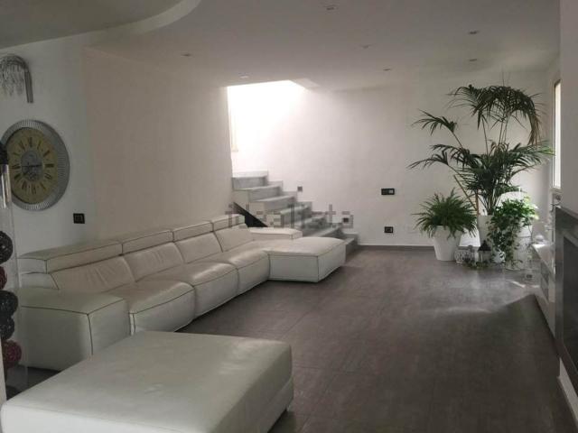Case e ville in vendita di 260 m²
