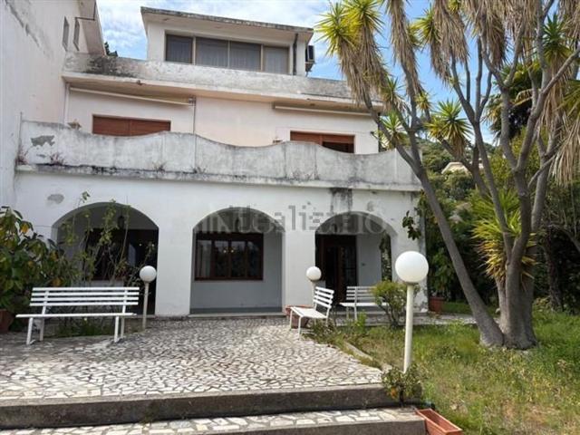 Case e ville in vendita di 260 m²