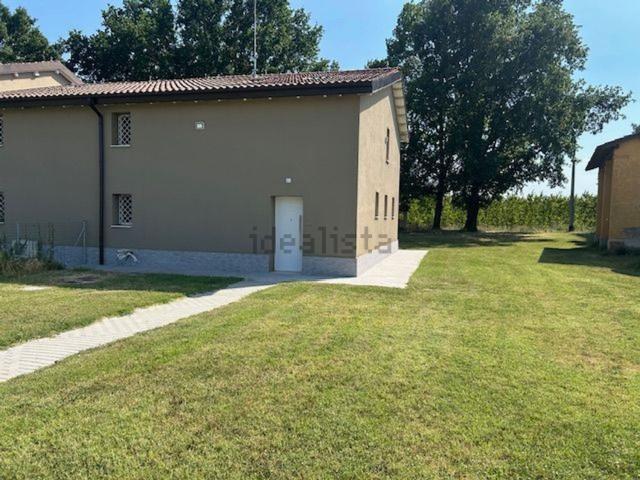 Case e ville in vendita di 260 m² in Via Corleto, 48