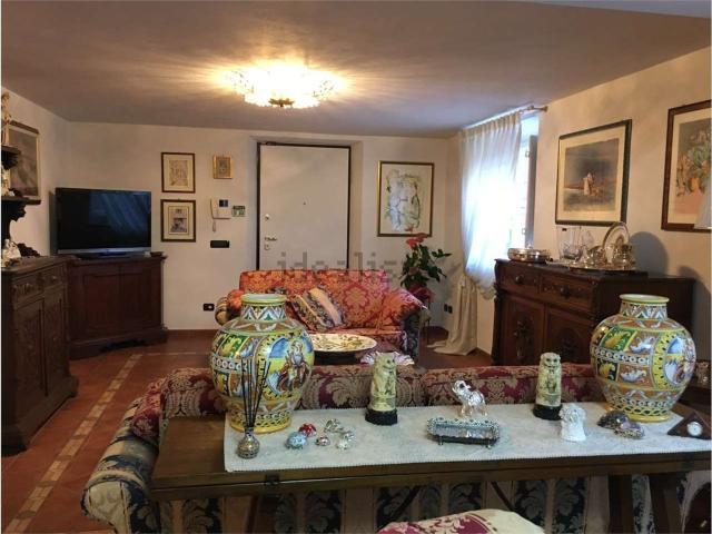 Case e ville in vendita di 260 m² in Via Corte Olivi