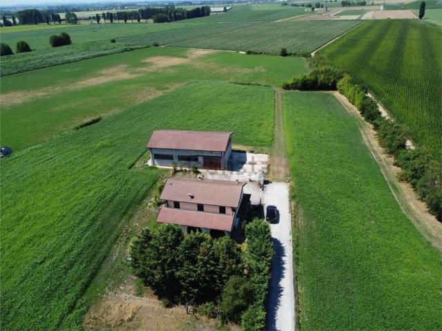 Case e ville in vendita di 260 m² in Via Belle