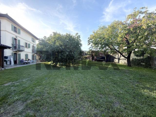 Case e ville in vendita di 260 m² in Via Galileo Galilei, 3