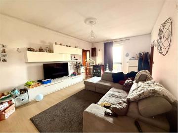 Case e ville in vendita di 260 m² in Via della Libertà, 10