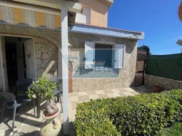 Case e ville in vendita di 260 m² in Via Orazio Nelson