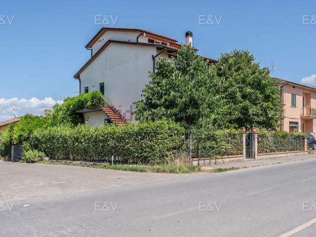 Case e ville in vendita di 260 m² in Via Liguria