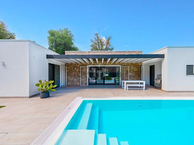 Case e ville in vendita di 260 m² in Via Pratello, 17