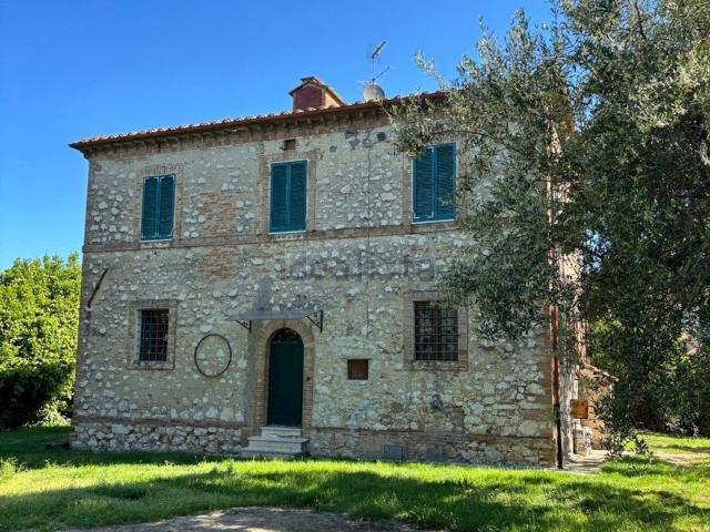 Case e ville in vendita di 260 m² in Via Rimembranze