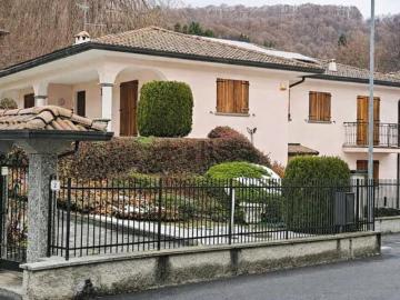 Case e ville in vendita di 260 m² in Vicolo Brenta, 3