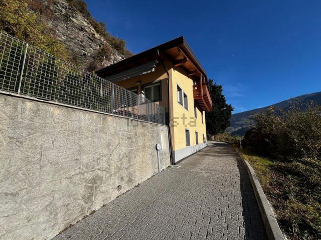 Case e ville in vendita di 260 m² in Frazione La Mara