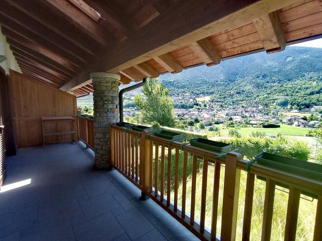 Case e ville in vendita di 260 m² in Località Seez, 16