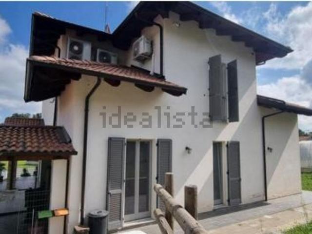Case e ville in vendita di 260 m² in Strada Castelletto, 1