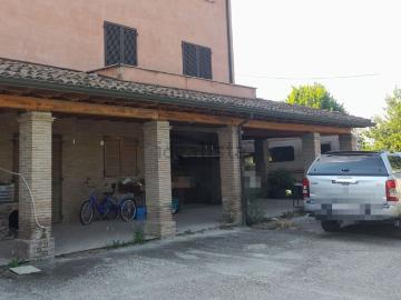 Case e ville in vendita di 260 m² in Strada San Cosimo Takeya