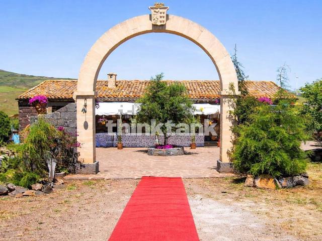 Case e ville in vendita di 260 m² in Strada Provinciale 194