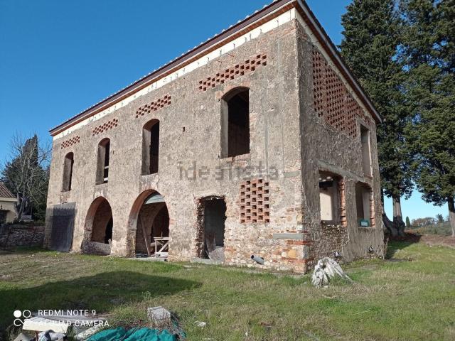 Case e ville in vendita di 260 m² in Strada Provinciale Certaldese I