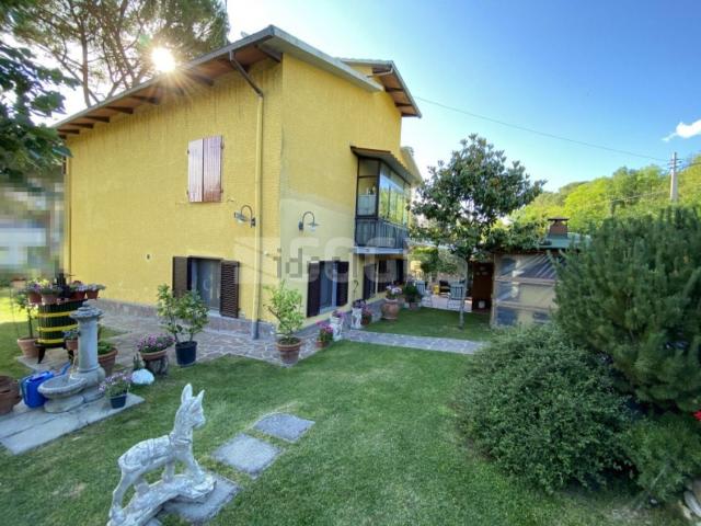 Case e ville in vendita di 260 m² in Strada Regionale 69