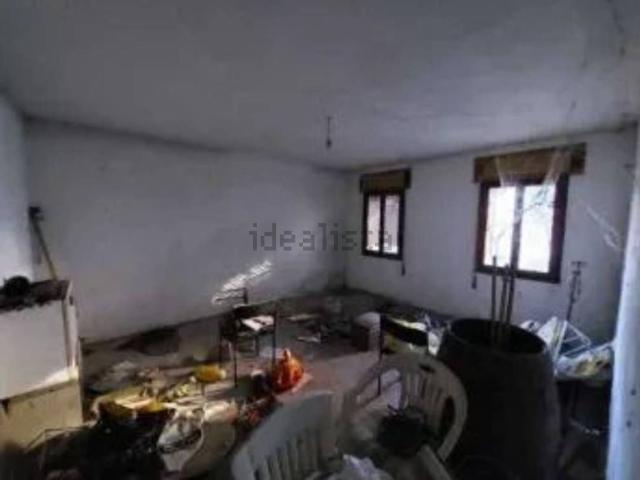 Case e ville in vendita di 261 m² in Via Dante Alighieri