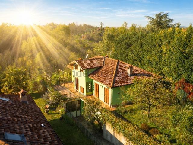 Case e ville in vendita di 261 m² in Via Umberto I, 4