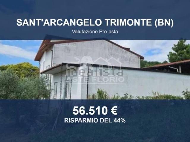 Case e ville in vendita di 261 m² in Contrada Iscalonga