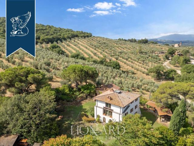 Case e ville in vendita di 2620 m²