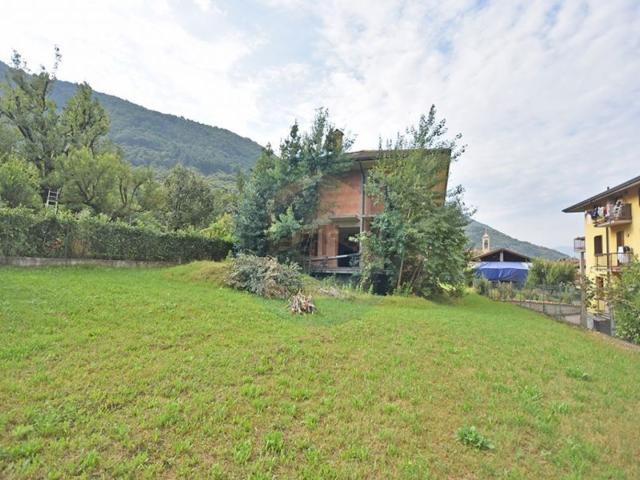 Case e ville in vendita di 262 m² in Via Maserade