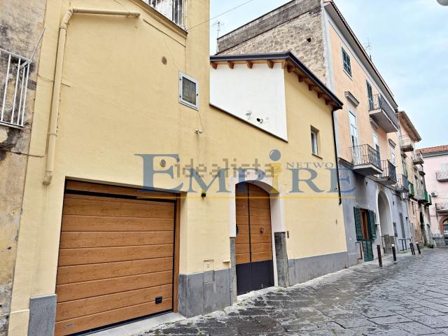 Case e ville in vendita di 262 m² in Via Solferino, 48