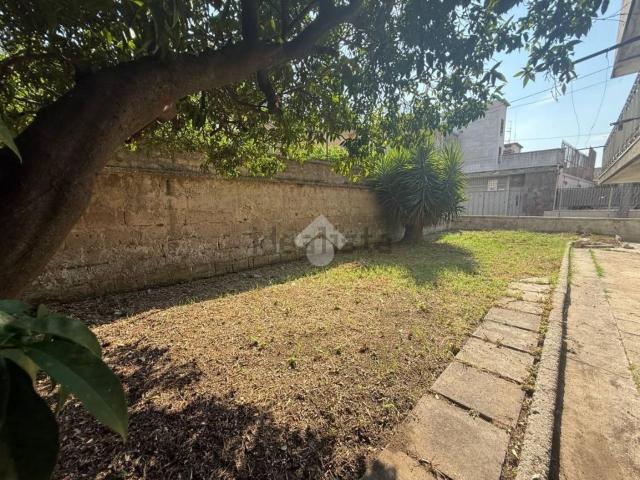 Case e ville in vendita di 262 m² in Via Sonnino, 2