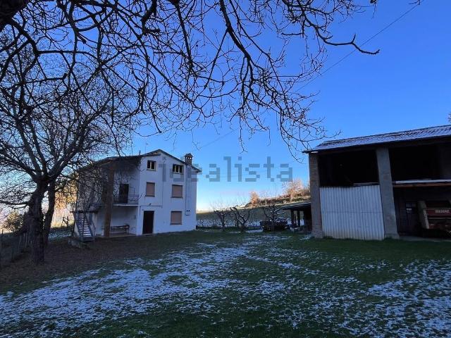 Case e ville in vendita di 262 m² in Strada di Leggio