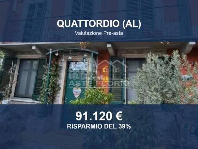 Case e ville in vendita di 263 m² in Via Cavour, 36