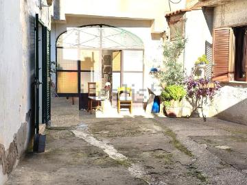 Case e ville in vendita di 263 m² in Via Andrea Iannelli, 38