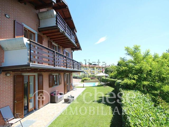 Case e ville in vendita di 263 m² in Via Fustina, 67