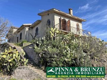 Case e ville in vendita di 260 m² in Strada Provinciale 15, 6