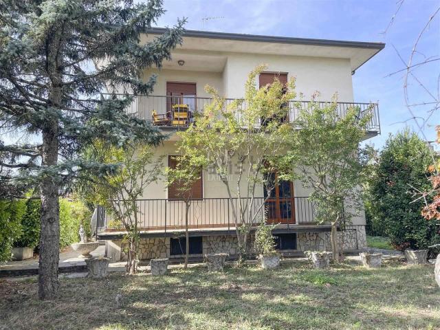Case e ville in vendita di 264 m² in Via Pellizza da Volpedo, 2