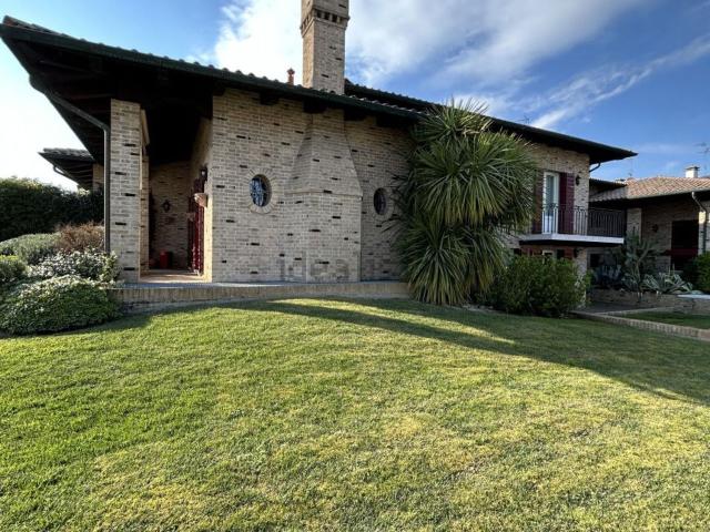 Case e ville in vendita di 265 m²