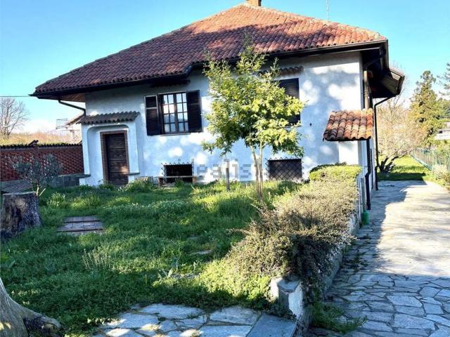 Case e ville in vendita di 265 m² in Via Brandizzo, 6