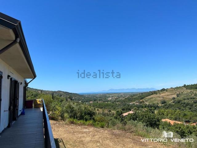 Case e ville in vendita di 265 m² in Contrada Difesella, 75