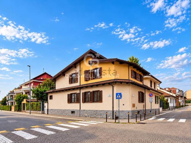 Case e ville in vendita di 265 m² in Corso IV Novembre, 6