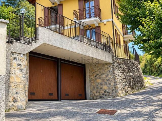 Case e ville in vendita di 265 m² in Piazzale Ponte Oscuro, 6