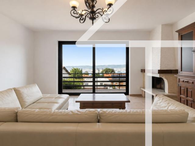 Case e ville in vendita di 265 m² in Strada per Chiampore, 43