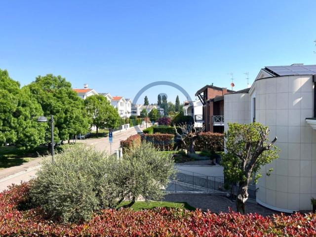Case e ville in vendita di 266 m²