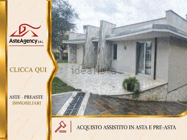 Case e ville in vendita di 266 m² in Via Pignotto, 3