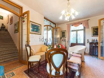 Case e ville in vendita di 266 m² in Piazzetta Giovanelli, 30