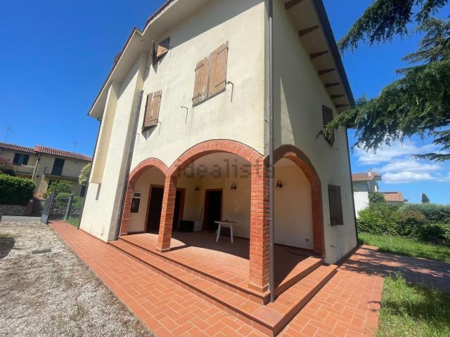 Case e ville in vendita di 267 m²