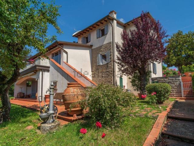 Case e ville in vendita di 267 m²