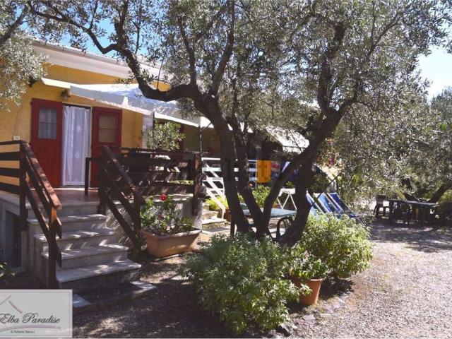 Case e ville in vendita di 268 m² in Via Colle Reciso, 29
