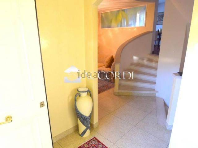 Case e ville in vendita di 270 m²